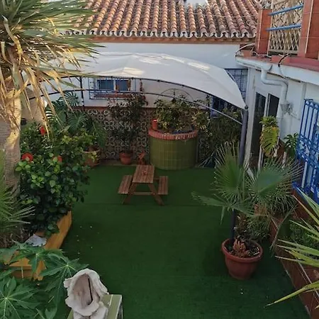 Villa Virgen Bien Aparecida - Entire House *